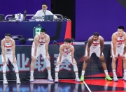 星空体育- 刘亦菲手链滑落临场反应获称赞 