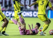 XINGKONG-包含梅西爆冷击败巴塞罗那，高光表现引爆全场！的词条