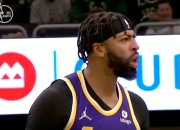 XINGKONG-包含浓眉哥回归赛场，问鼎冠军首场状态亮眼，澳大利亚队观众沸腾！的词条