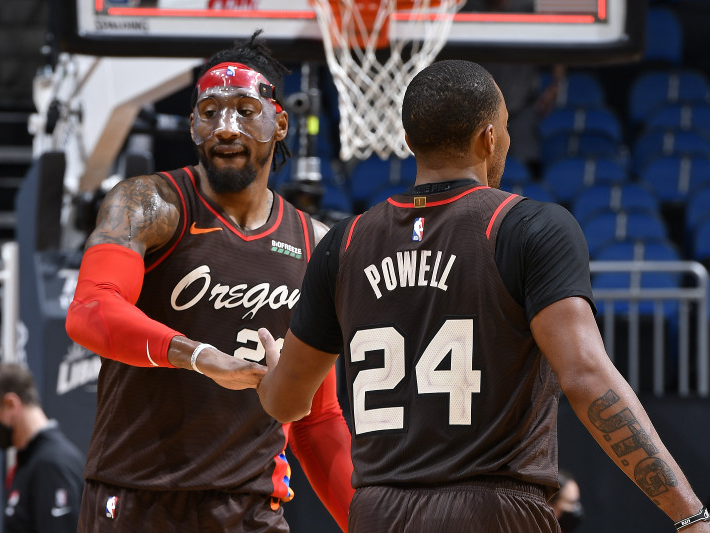 关于Rookie连续十场比赛得分超过关键助攻，快船挑战极限！的信息